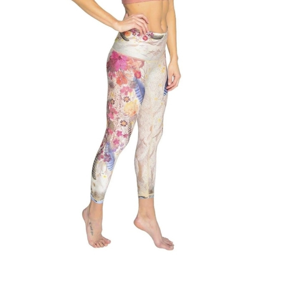 NWT XL Niyama Sol Beachcomber Crop Capri Legging